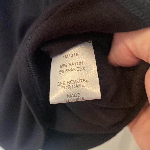 Allison Andrews black cut out shoulder with a cold shoulder short sleeve - Picture 3 of 7